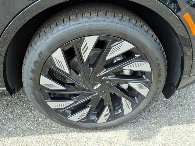 New 2026 Infinite Black Metallic Clearcoat Lincoln Reserve image 12