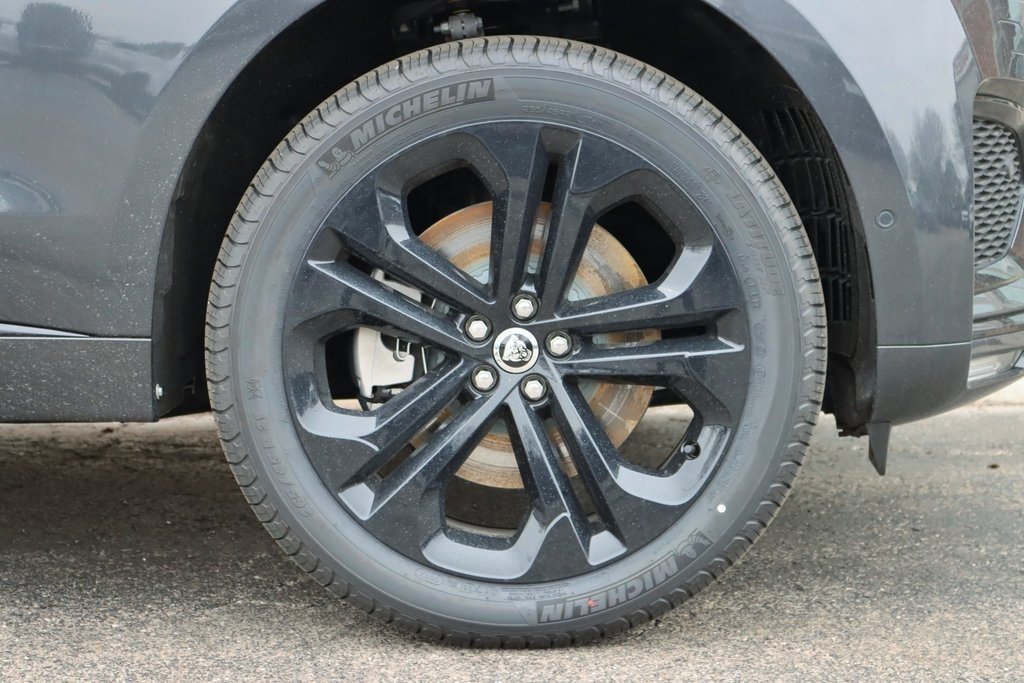 2026 JAGUAR F-PACE - Image 8