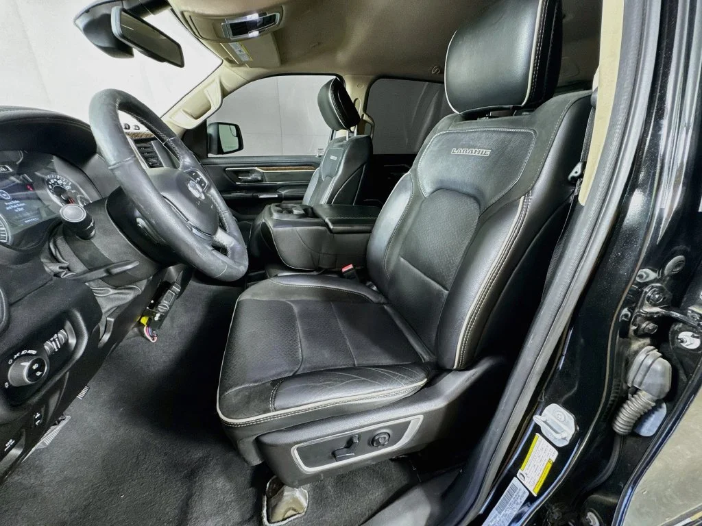 Used 2019 Black Ram Laramie image 24