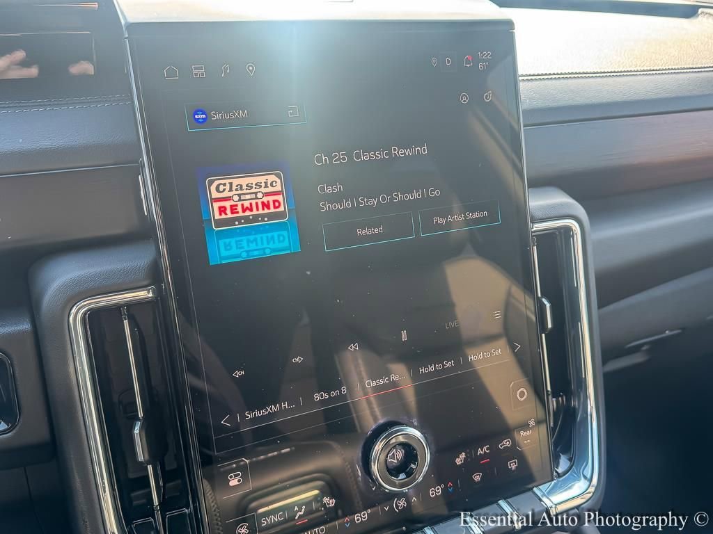 2025 GMC YUKON - Image 16