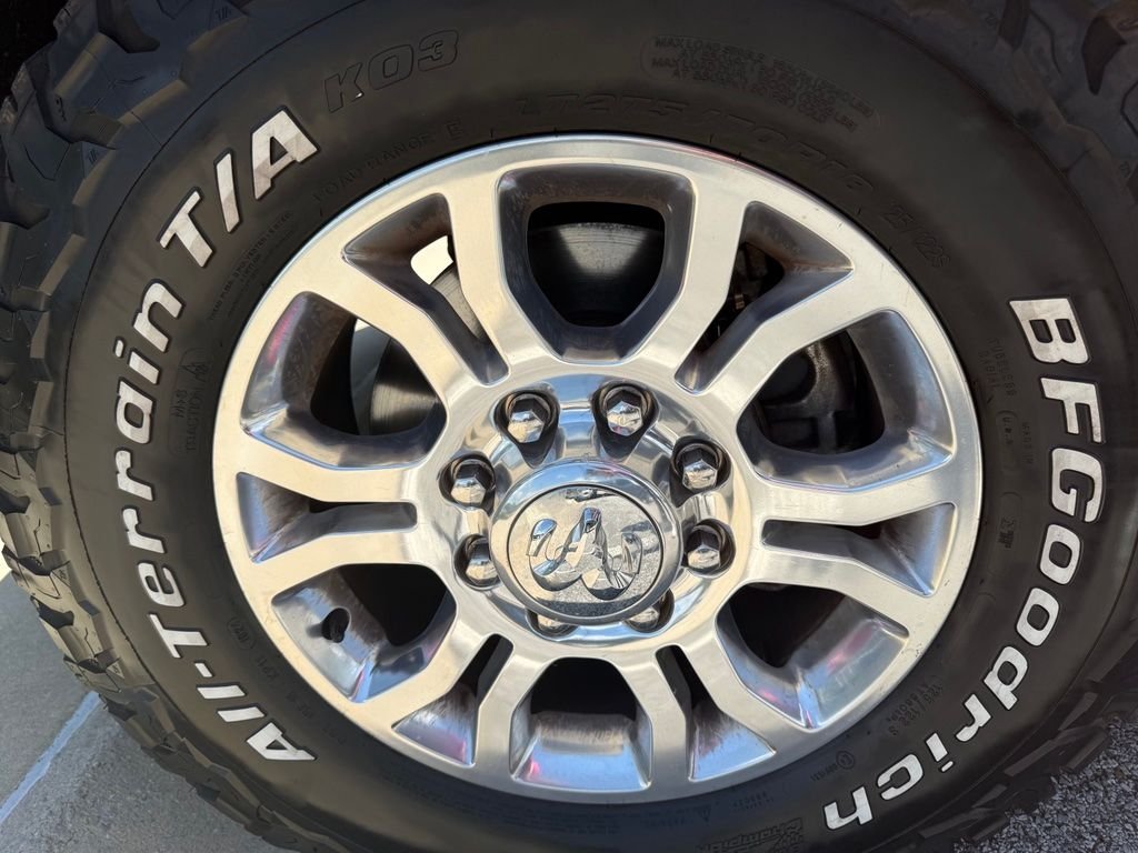 Used 2018 Red Ram Laramie image 19