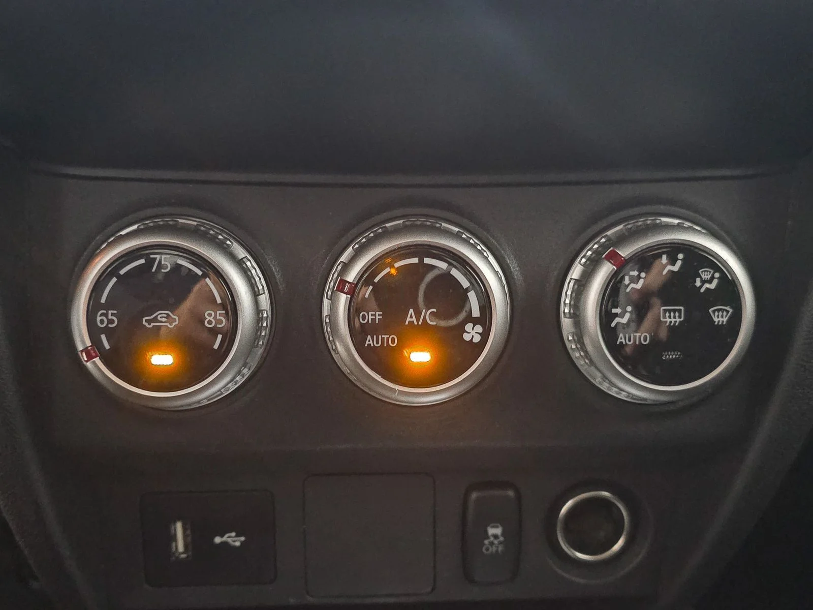 Used 2024  Mitsubishi  image 26