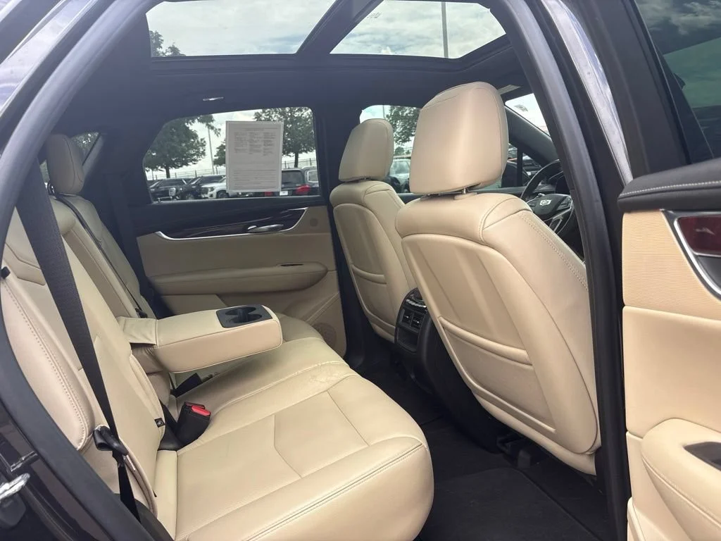 Used 2019 DARK GRANITE METALLIC Cadillac Premium Luxury AWD image 25