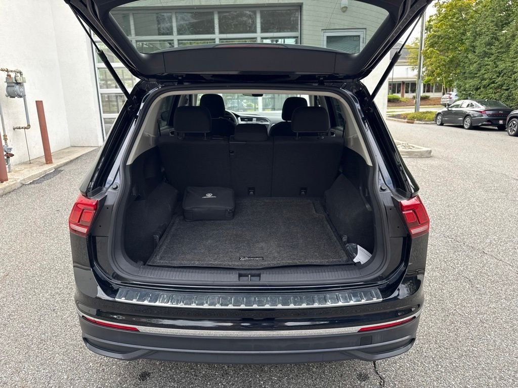 Used 2024  Volkswagen 2.0T S image 22