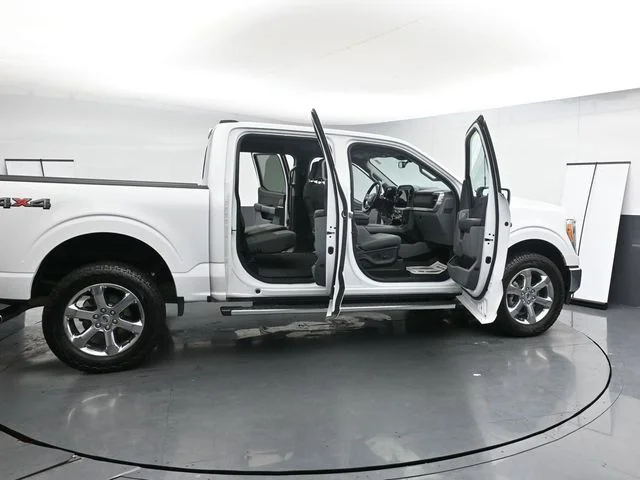 Used 2022 White Ford XLT image 35