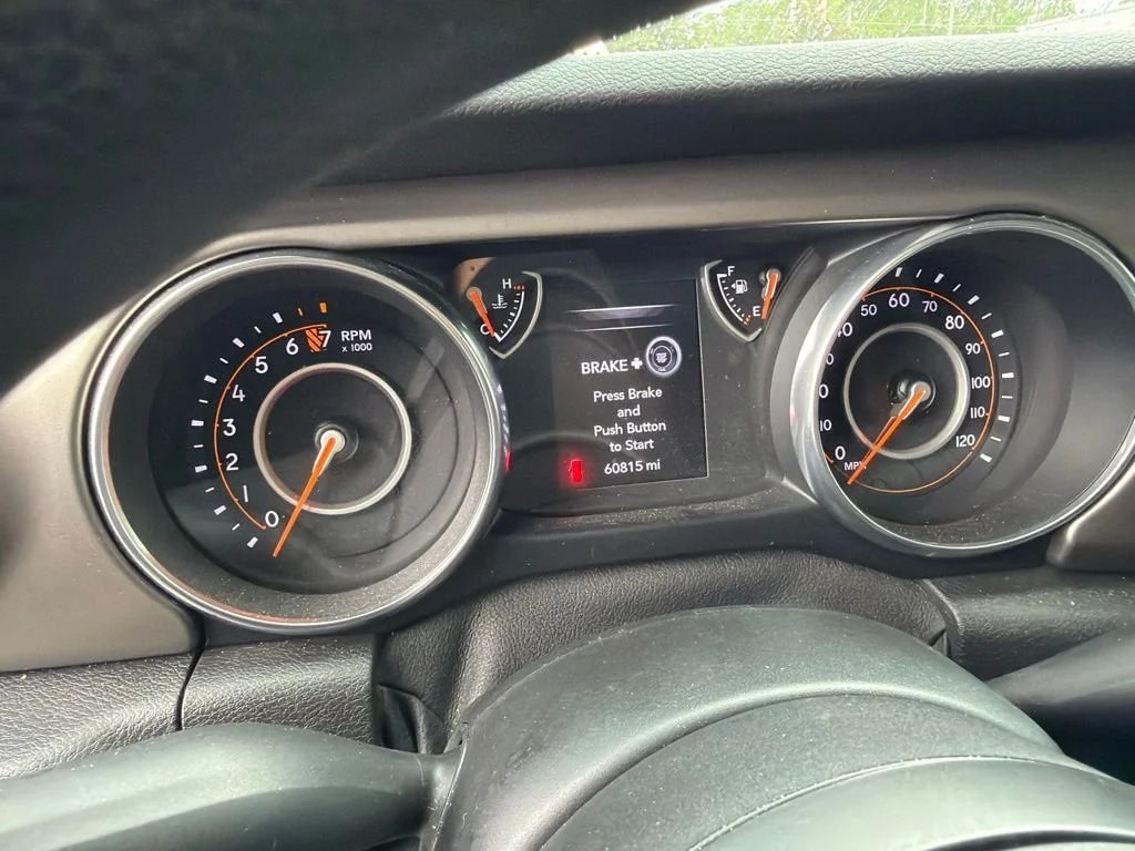 Used 2018 Gray Jeep Unlimited Sport image 19