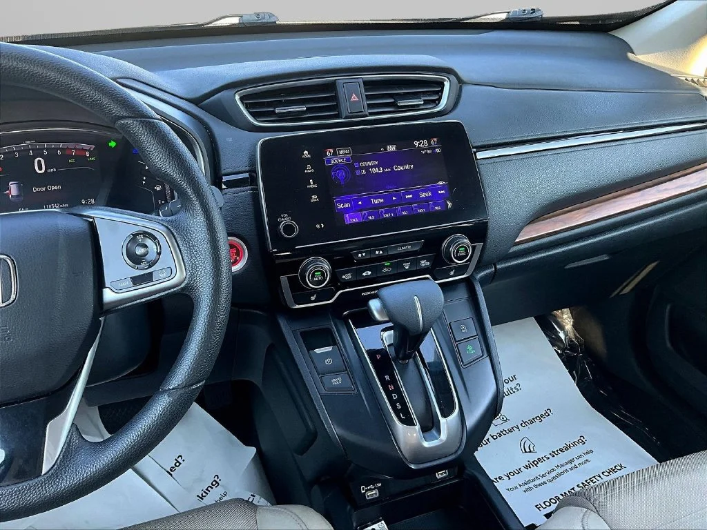Used 2022 White Honda EX image 11