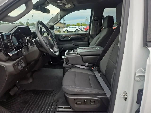 Used 2024 Summit White Chevrolet LT (2FL) image 10