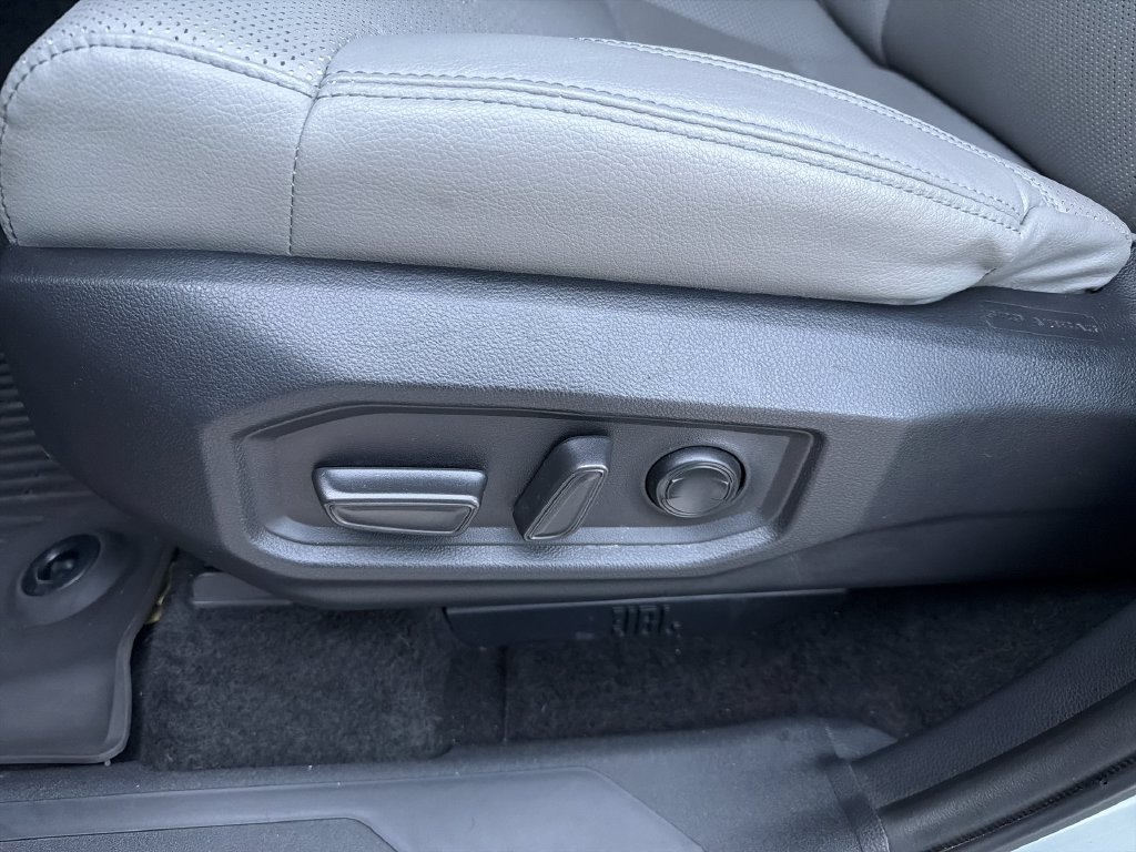 2024 Toyota Tundra Limited - Photo 27