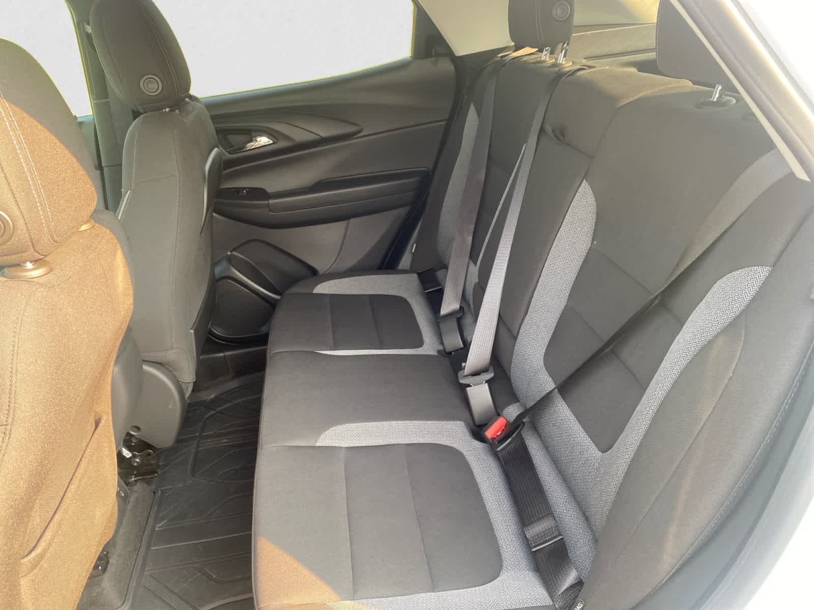 Used 2024 Summit White Chevrolet LT image 20