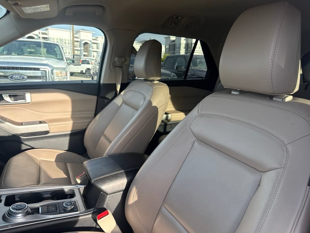 Used 2023 Red Metallic Ford XLT image 25