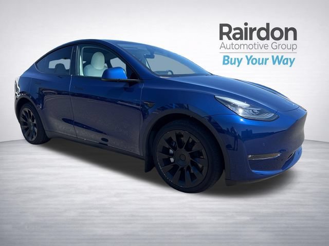2022 Tesla Model Y Long Range Dual Motor All-Wheel Drive's photo