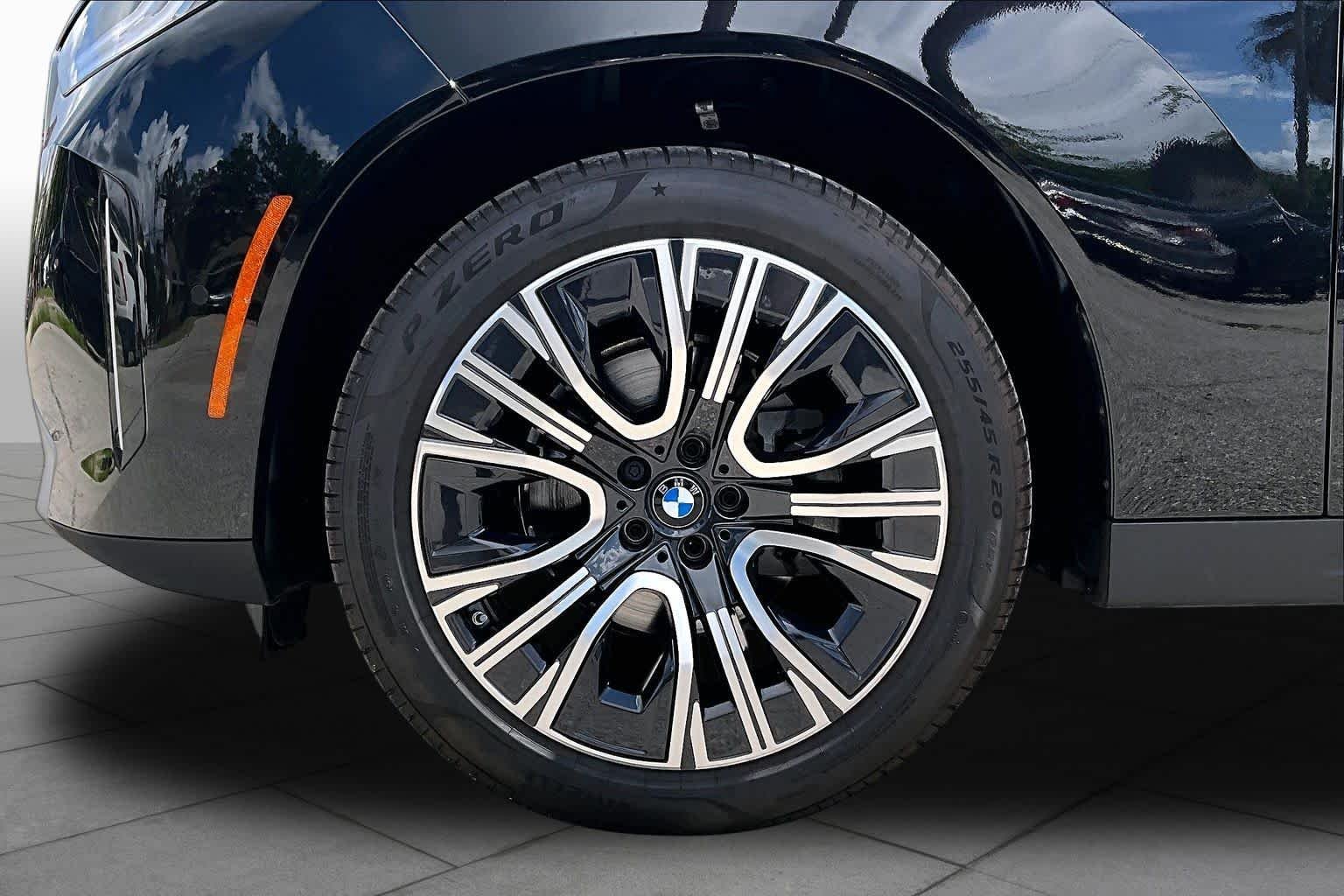 Used 2026 475/Black Sapph BMW 30 xDrive image 10