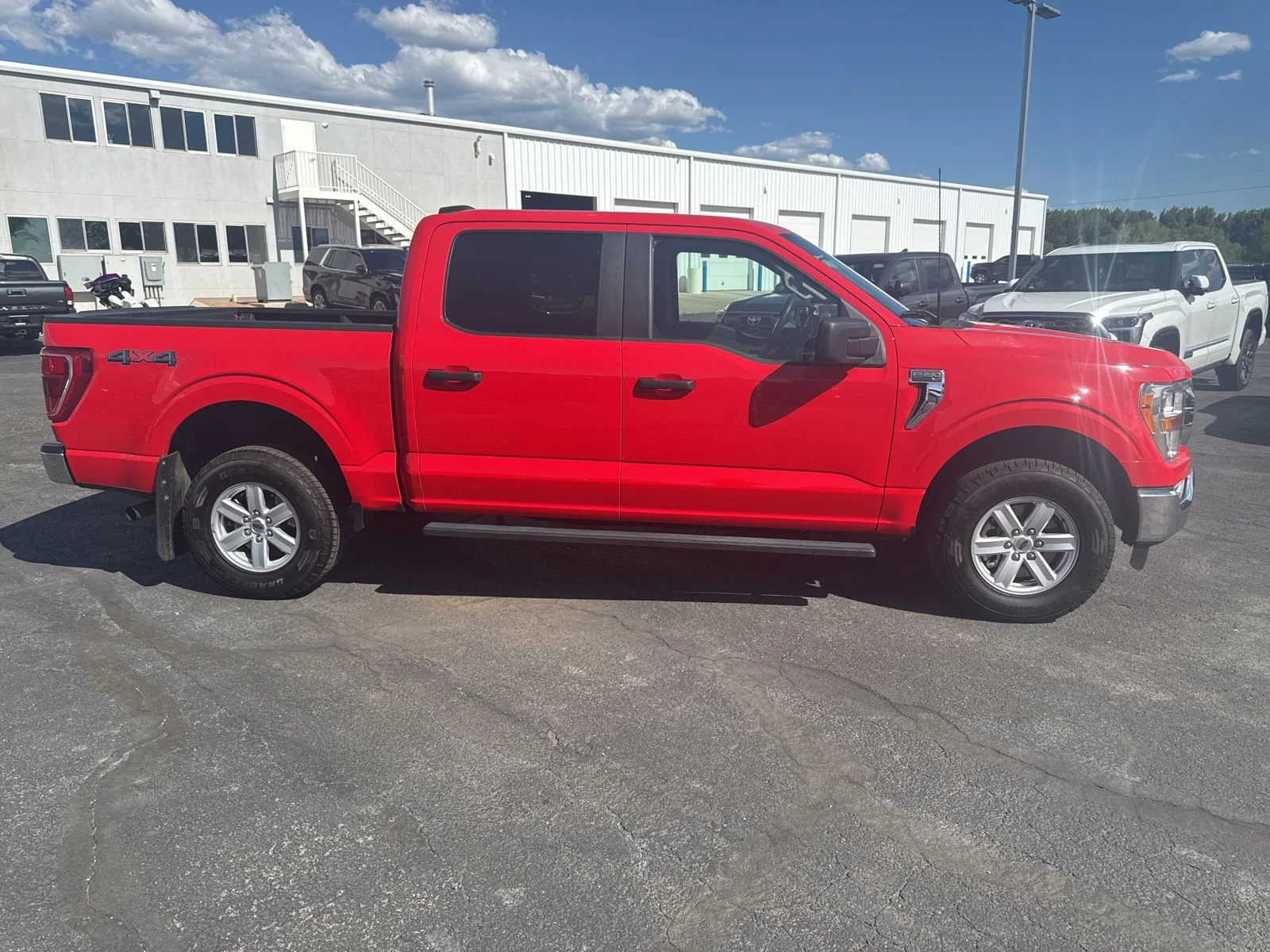 2022 Ford F-150 XLT - Photo 4
