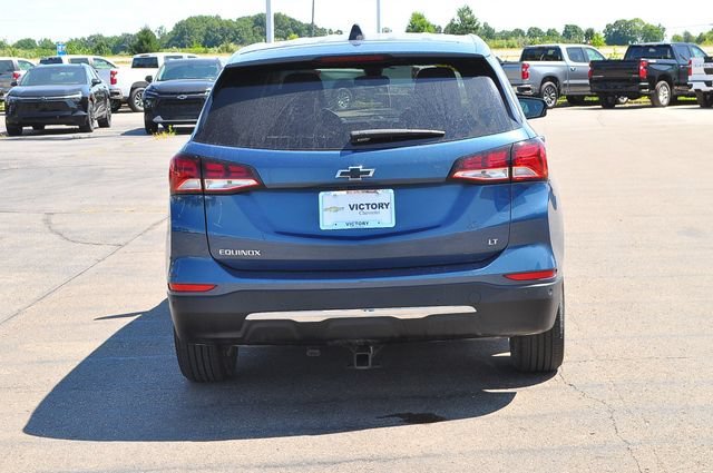 Used 2024 Lakeshore Blue Metallic Chevrolet LT image 4