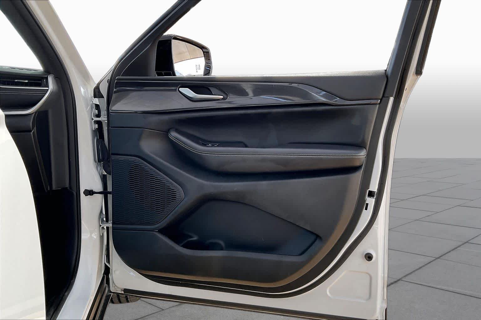 Used 2023 Bright White Clearcoat Jeep Altitude image 21