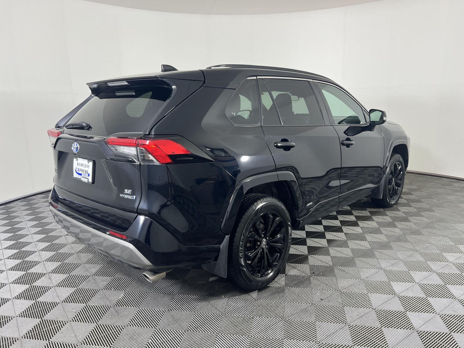Used 2022 Midnight Black Metallic Toyota Hybrid SE image 3
