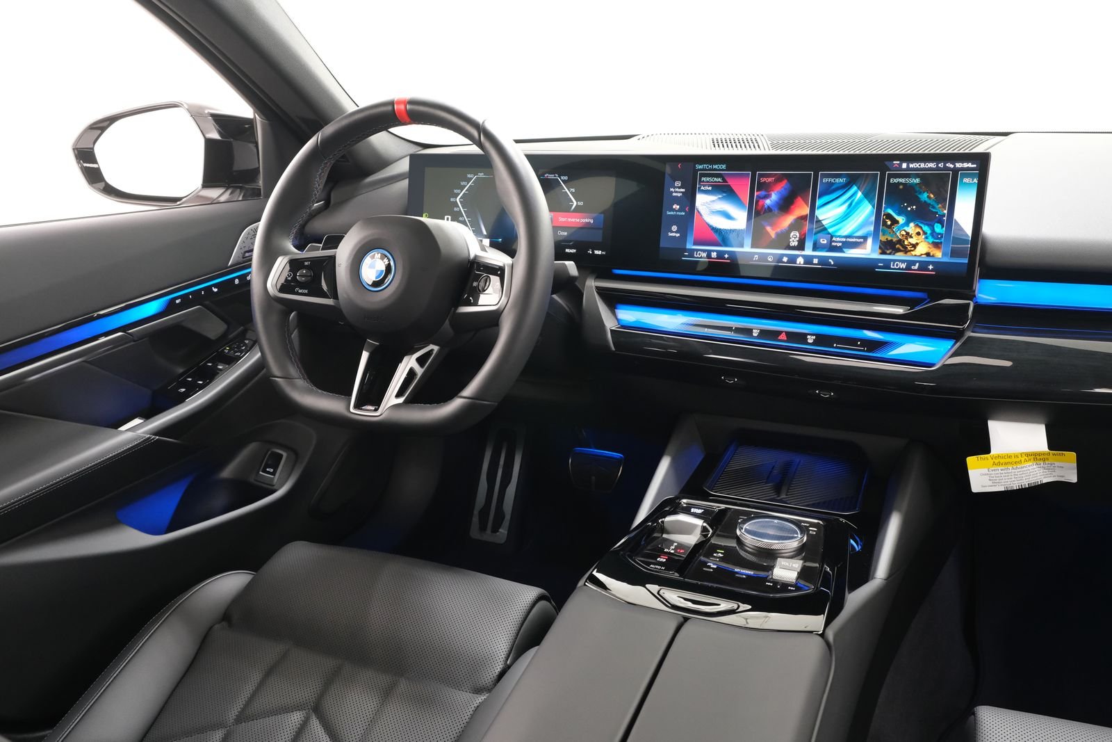 2025 BMW i5 M60 - Photo 10