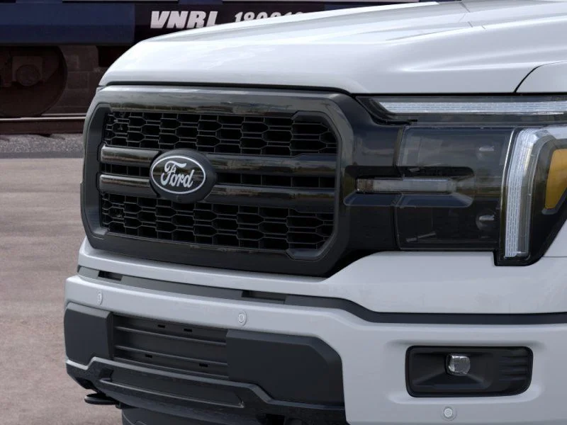 New 2026 Oxford White Ford Lariat image 17