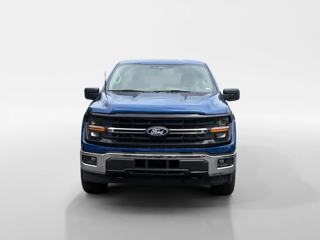 Used 2025 Blue Metallic Ford XLT image 8