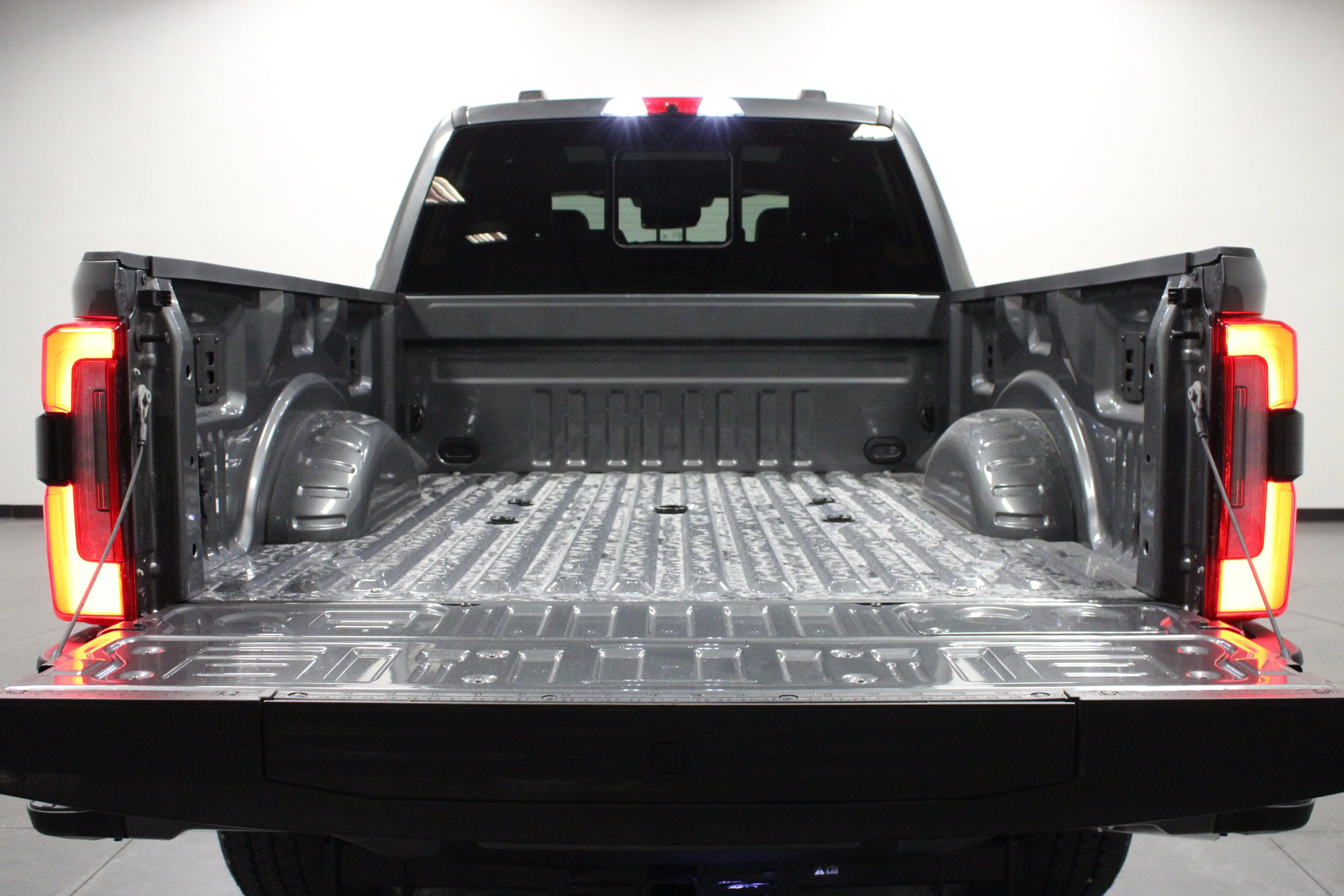 New 2026 Carbonized Gray Metallic Ford F-250® Platinum® image 14