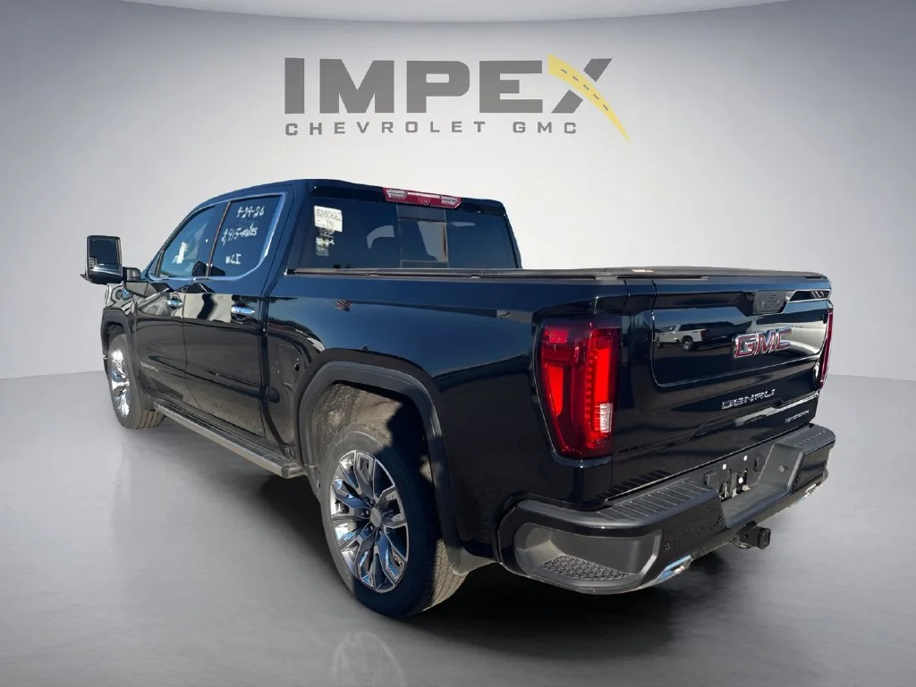 Used 2025 Onyx Black GMC Denali image 3