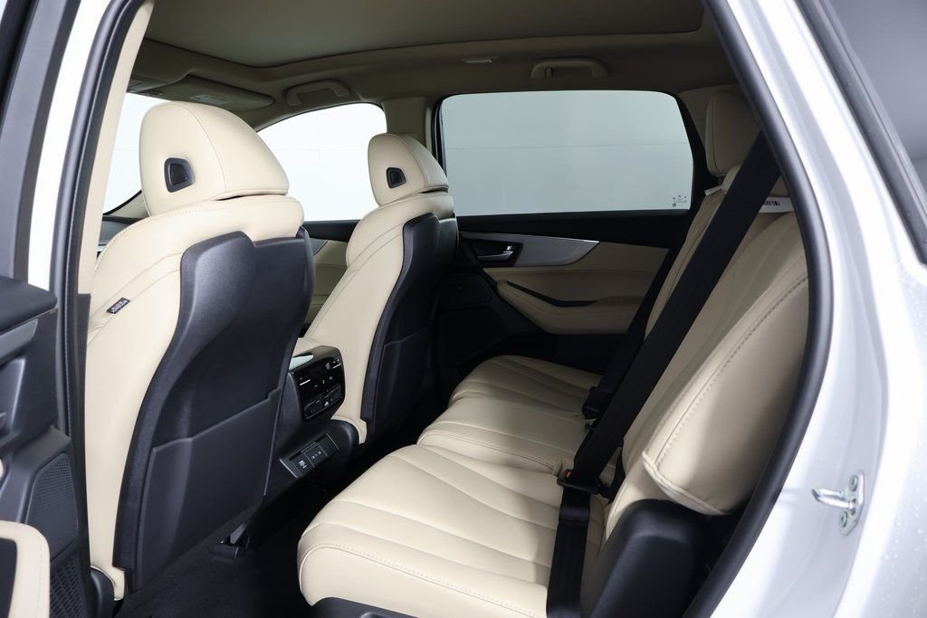 New 2026 Platinum White Pearl Acura Base image 6