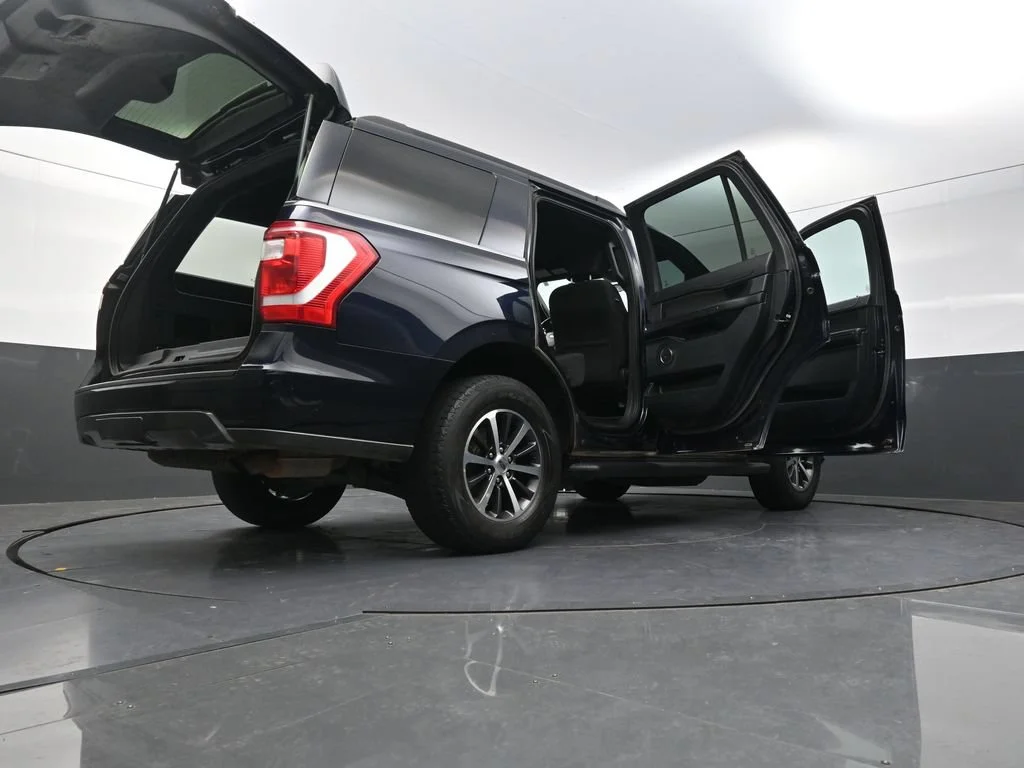 Used 2021 Blue Ford XL image 29