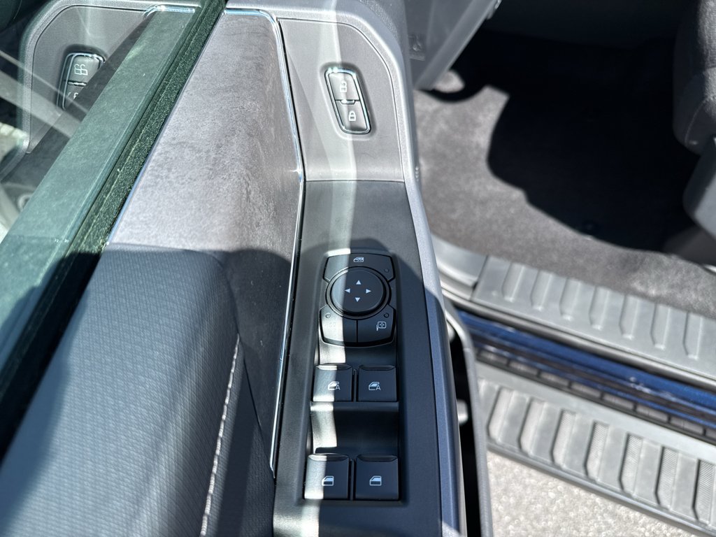 New 2026 Antimatter Blue Metallic Ford XLT image 22