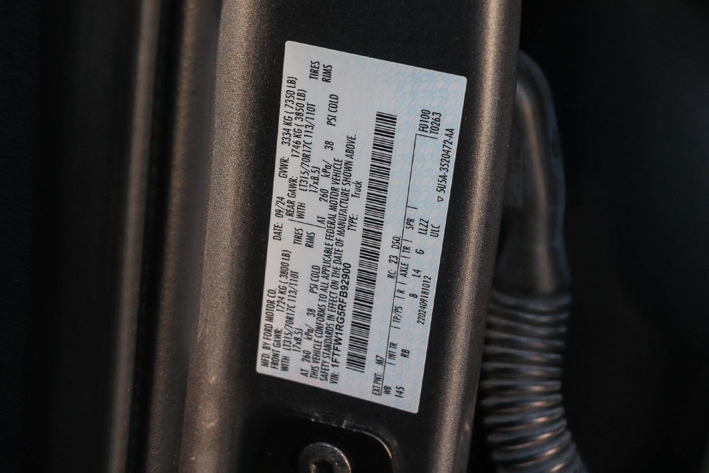 Used 2024 Gray Metallic Ford Raptor image 31