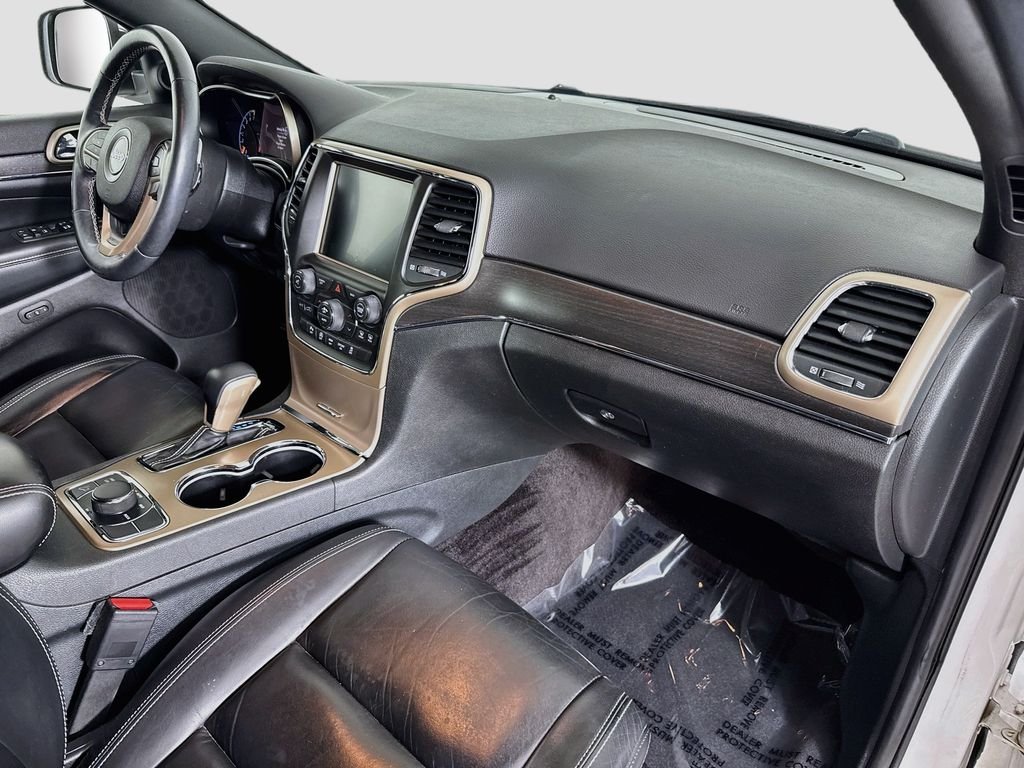Used 2017 White Jeep Limited image 28