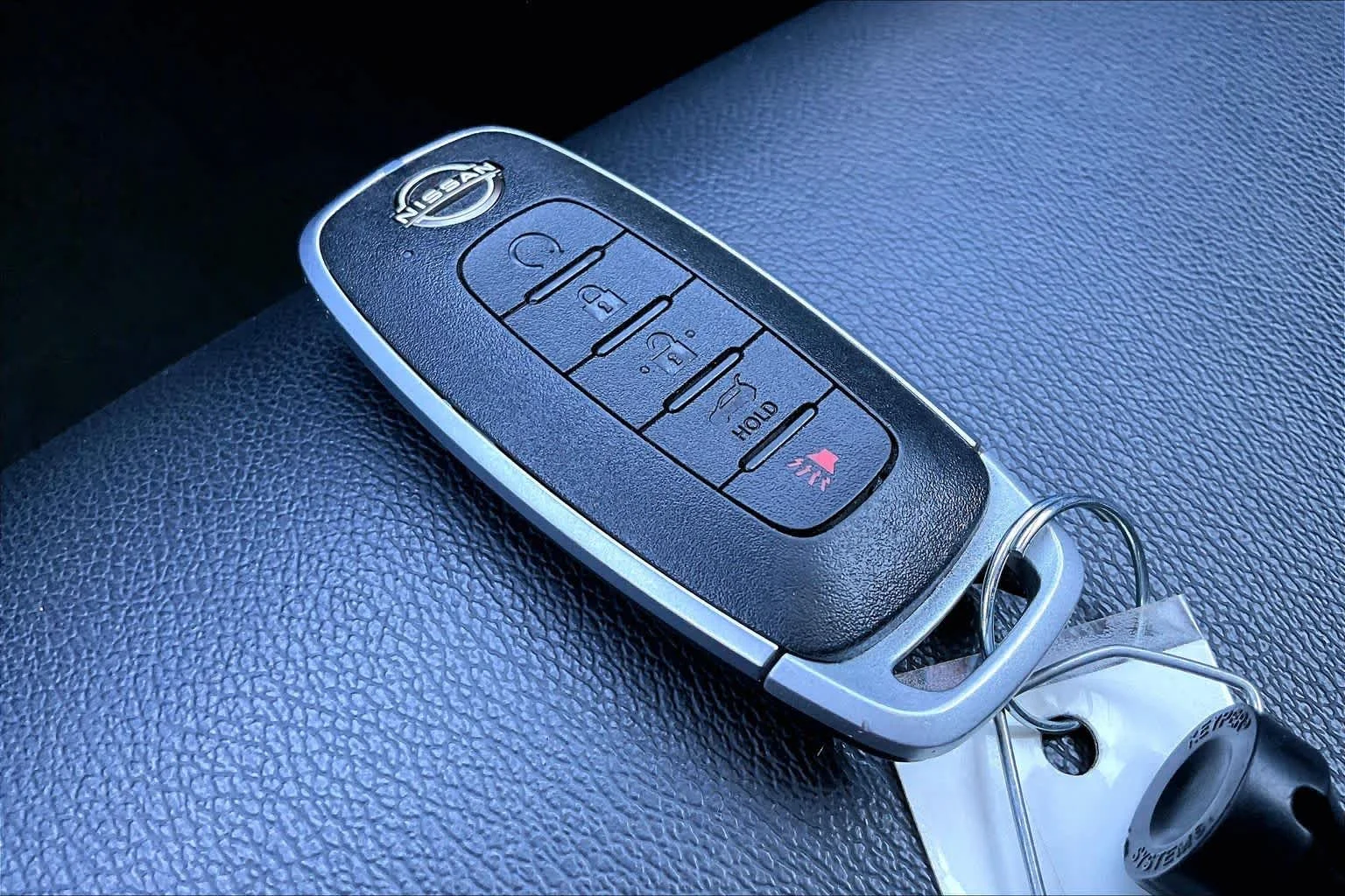 Used 2024 Scarlet Ember Nissan SL image 15