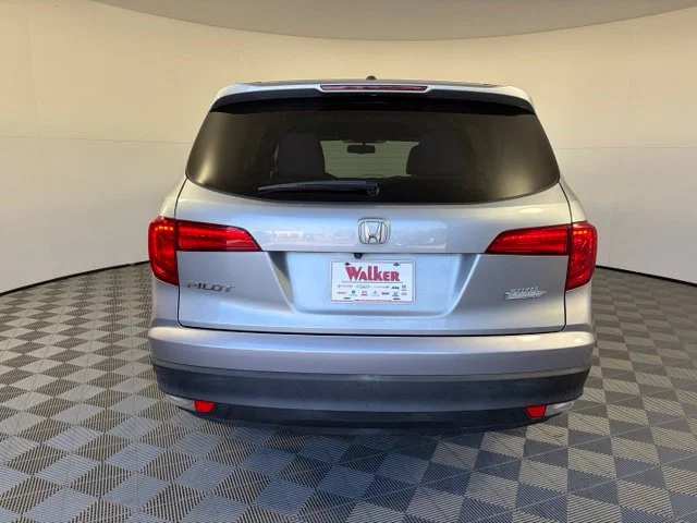 Used 2018 Silver Honda EX-L image 6