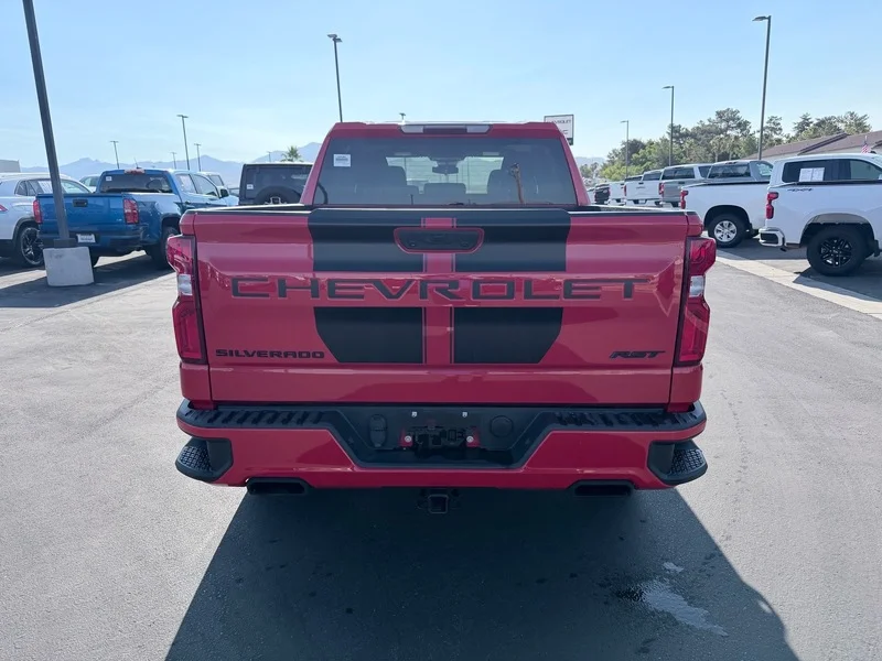 Used 2022 Red Hot Chevrolet RST image 4