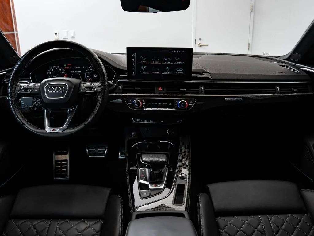 Used 2022 Daytona Gray Pearl Effect Audi Premium Plus image 34