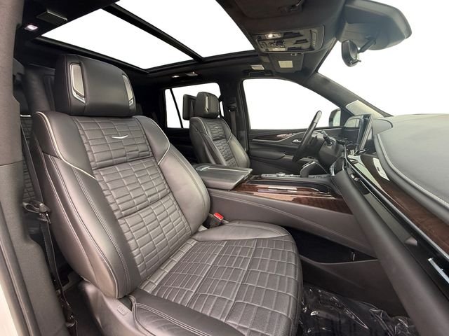 Used 2023 White Cadillac Sport Platinum image 16
