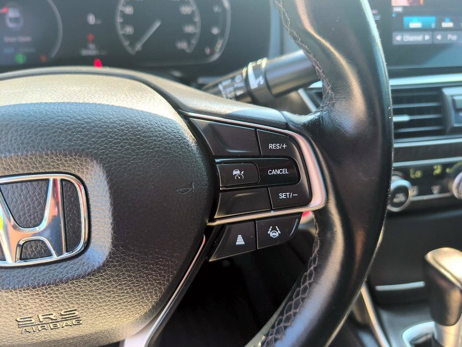 Used 2022 Silver Honda EX-L image 20