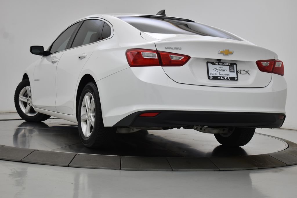 Used 2019 Summit White Chevrolet LS image 7