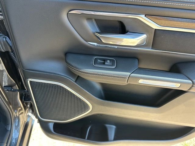 Used 2021 Granite Crystal Metallic Clearcoat Ram Laramie image 18