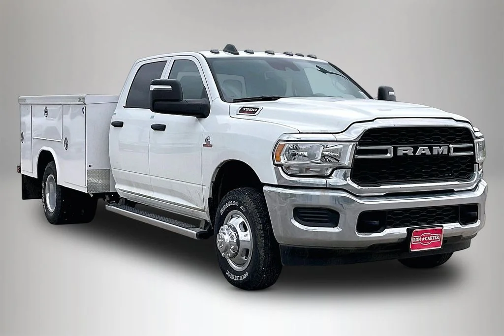 2024 RAM 3500 Tradesman 4X4 Crew Cab's photo