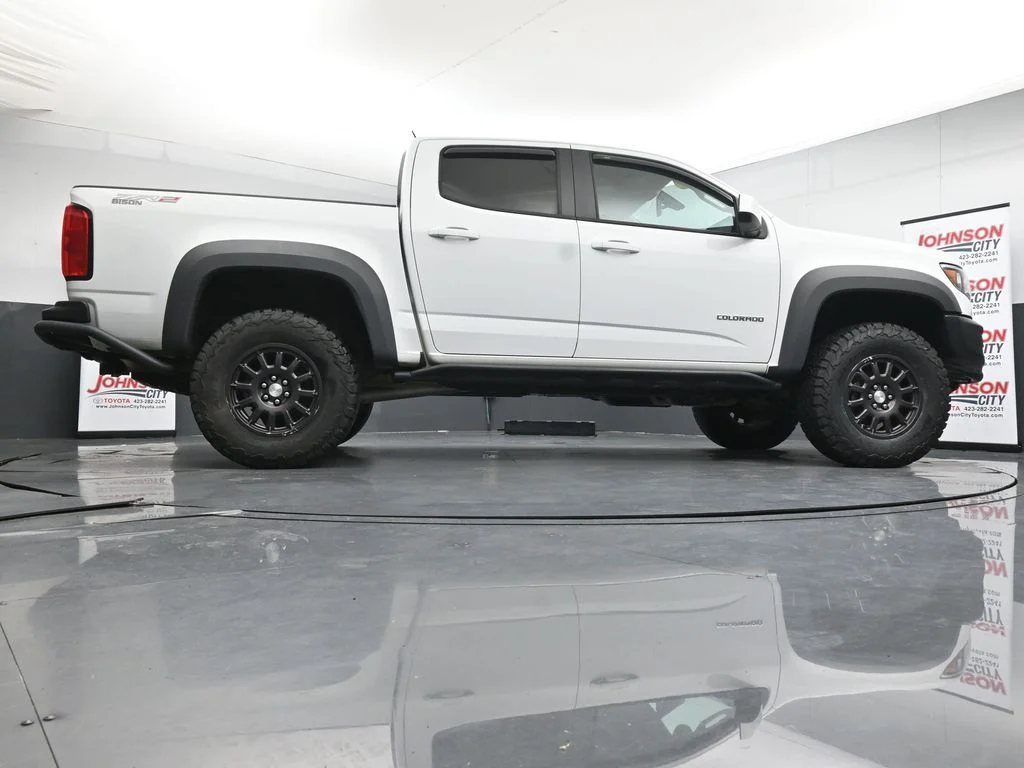 Used 2019 White Chevrolet ZR2 image 37