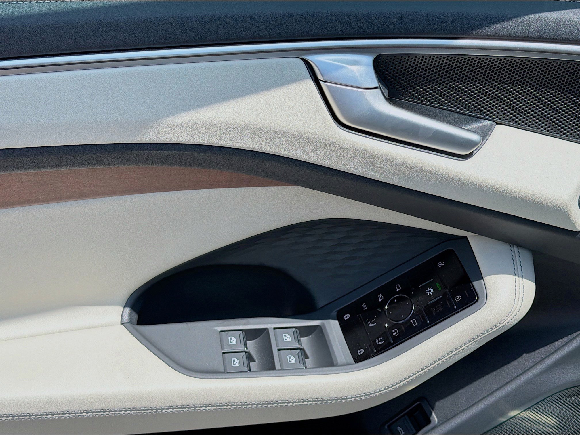 New 2026 Glacier White Metallic Audi Premium image 21