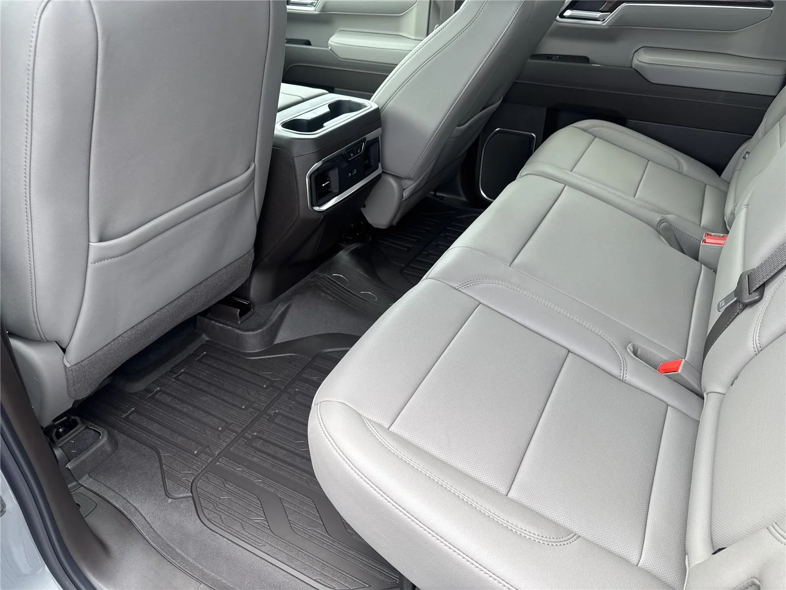 2026 GMC Sierra 1500 SLT - Photo 30