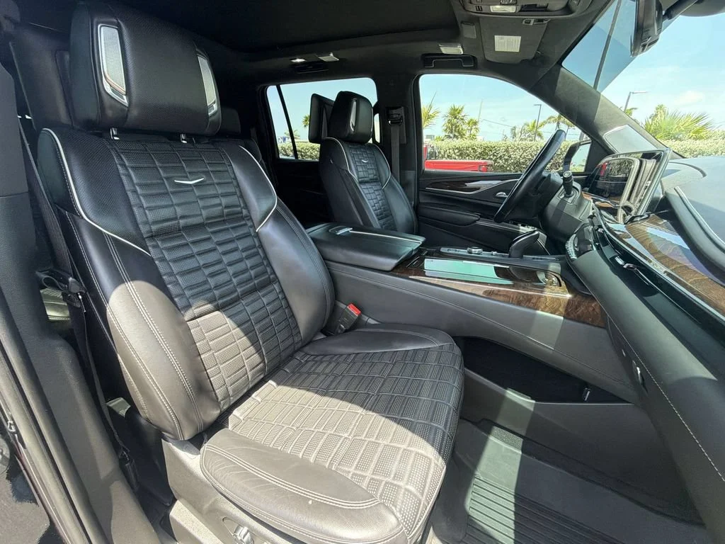 Used 2021 BLACK RAVEN Cadillac Sport Platinum image 34