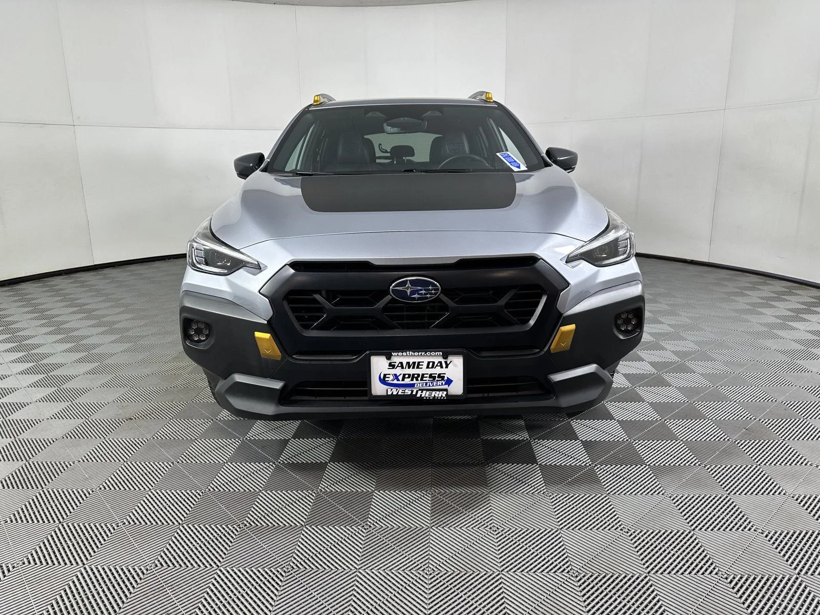 Used 2024 Ice Silver Metallic Subaru Wilderness image 8