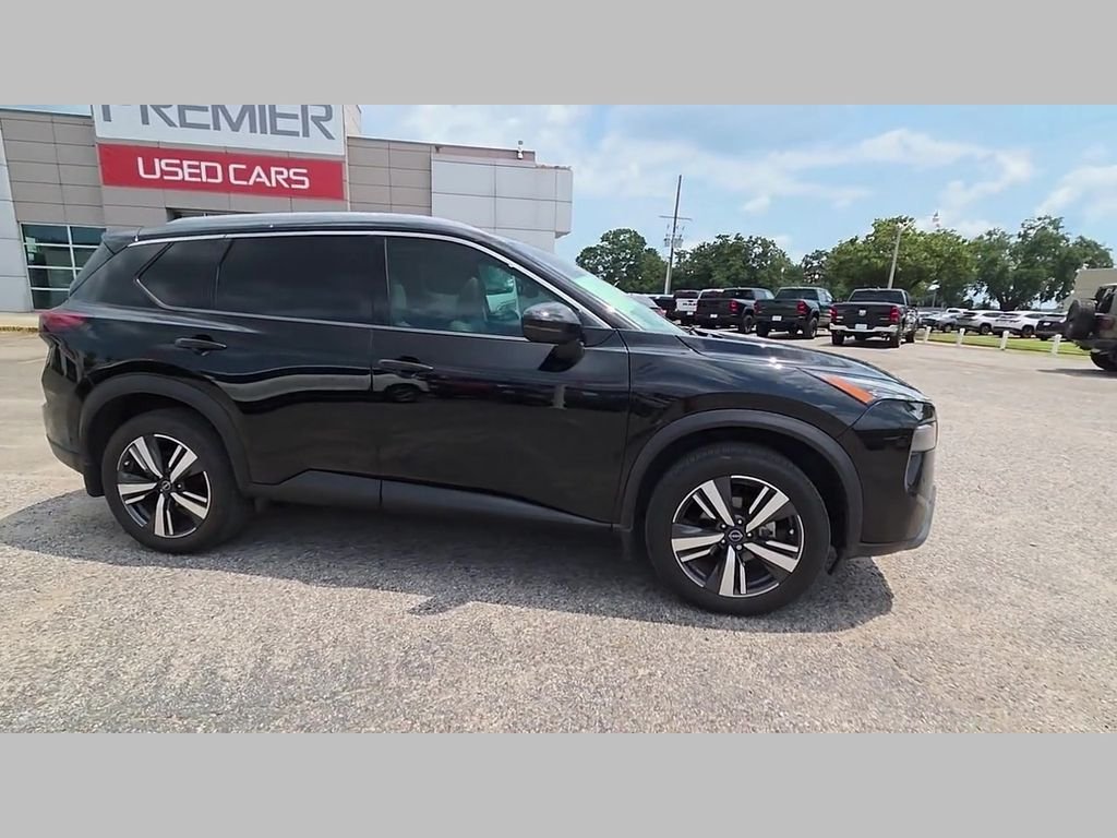 Used 2024 Black Nissan SL image 39