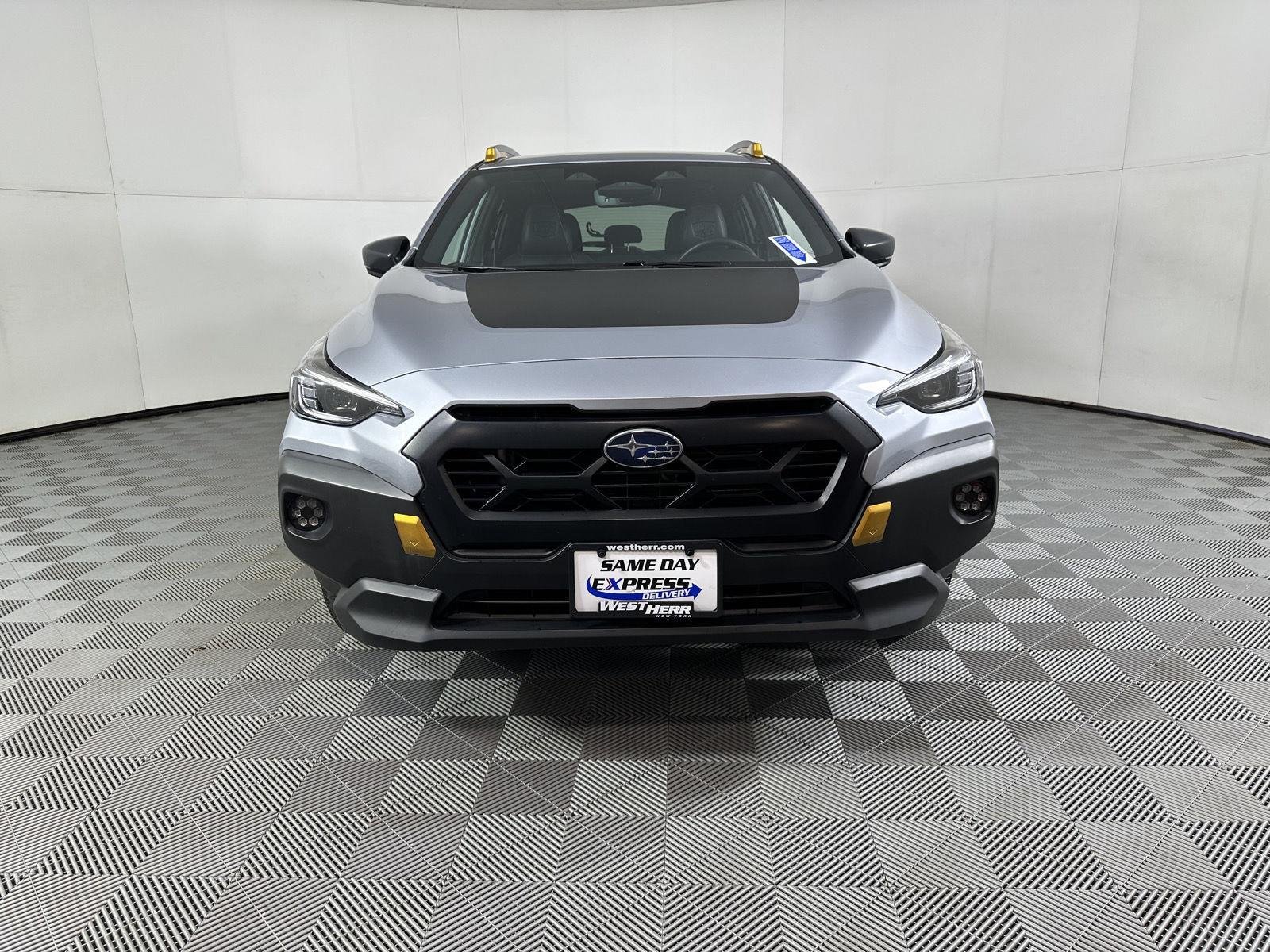 Used 2024 Ice Silver Metallic Subaru Wilderness image 8