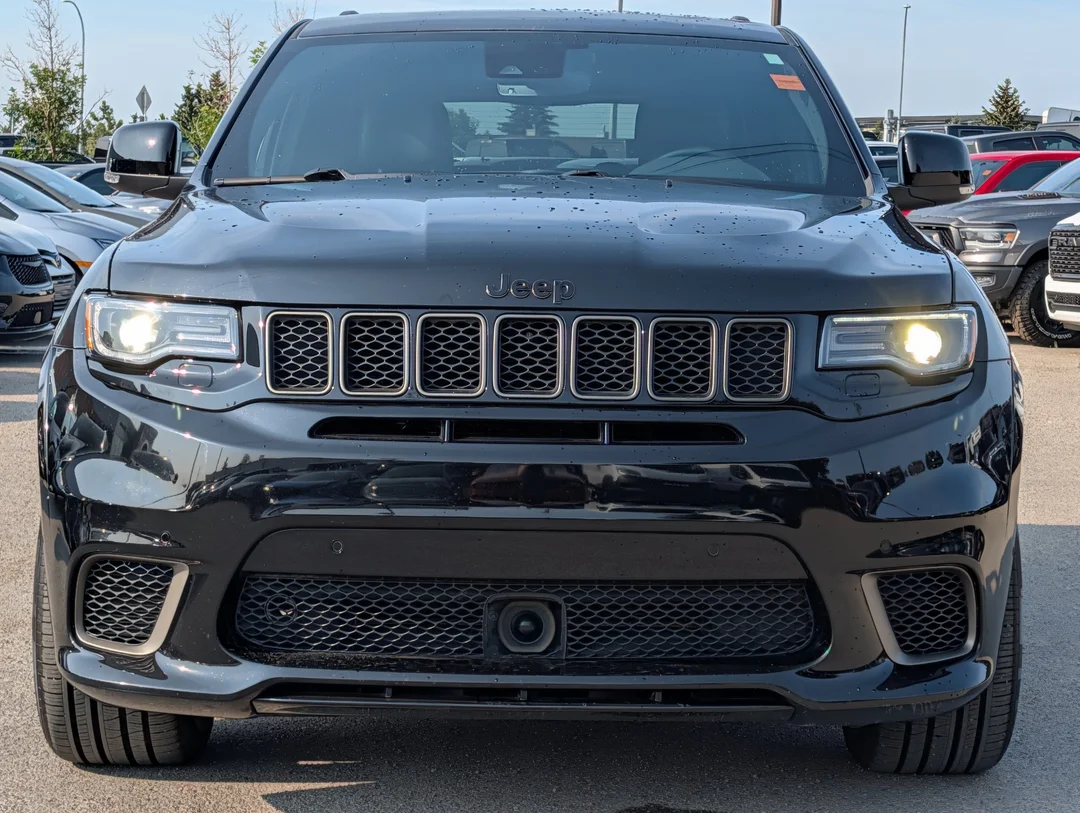 Certified Used 2021 Black Jeep Trackhawk - - 4x4 - Signature Leather Wrap Pkg - SRT Audio Pkg - Command View Sunroof & More! image 3