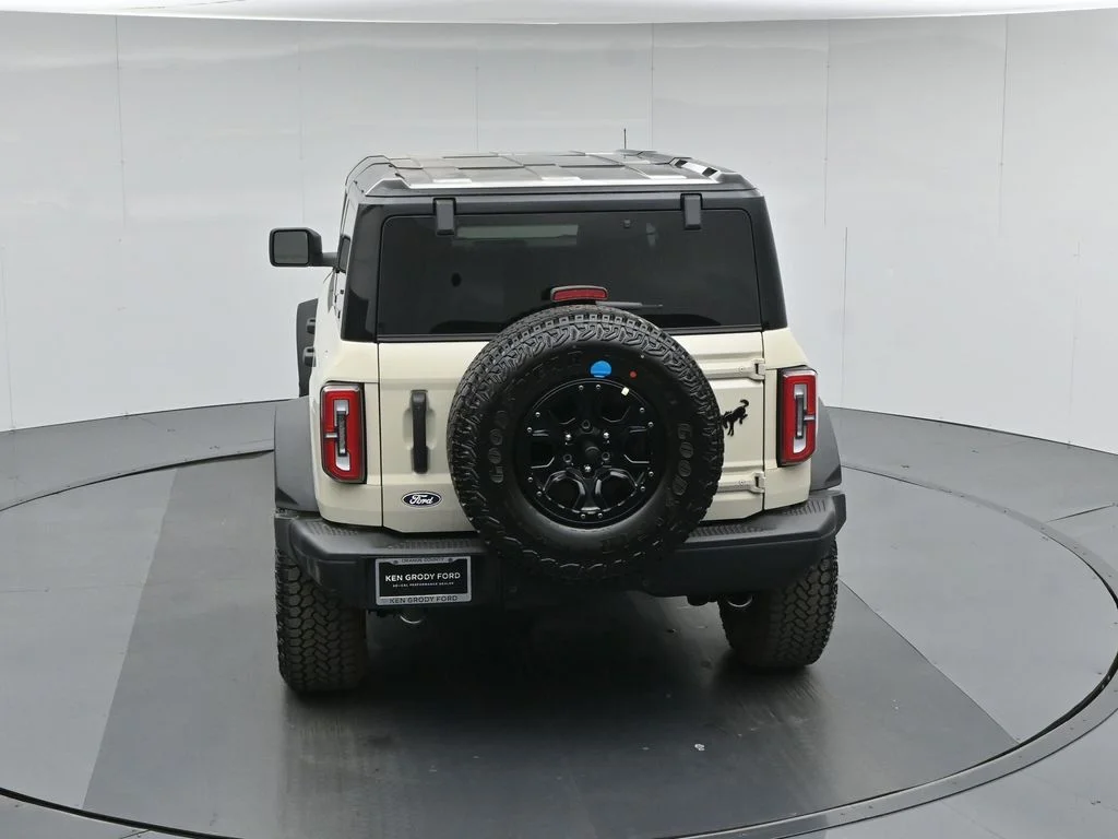 New 2026 Desert Sand Ford Badlands image 40