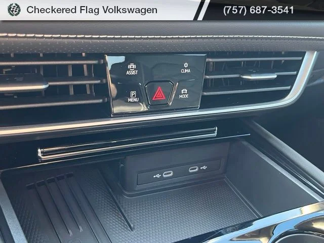 New 2026 Green Volkswagen 2.0T SE w/Technology image 43